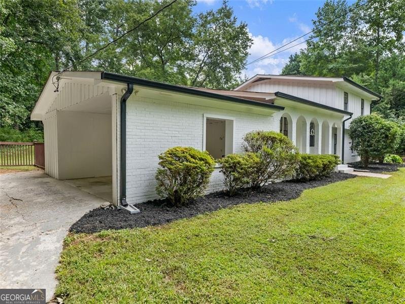 1500 LUCELLE Stone Mountain - 75