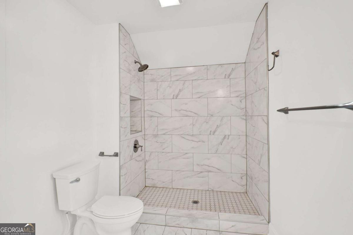 2794 Cleburne Parkway Powder Springs - 39