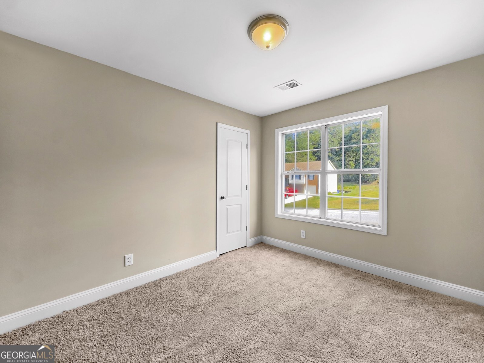 4527 Berline Drive Lithonia - 1