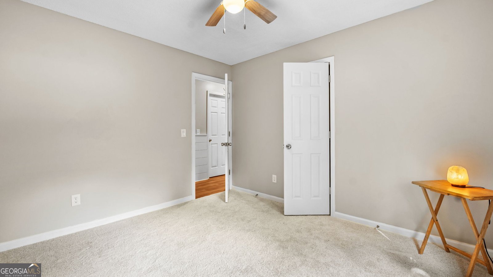 80 Broadlands Drive White - 21