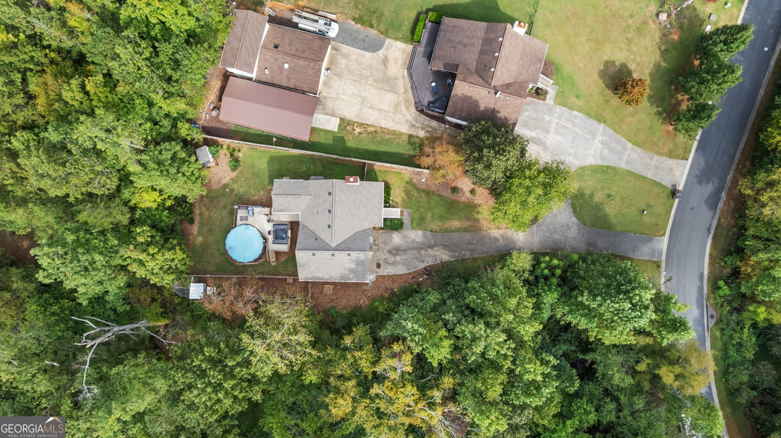80 Broadlands Drive White - 37