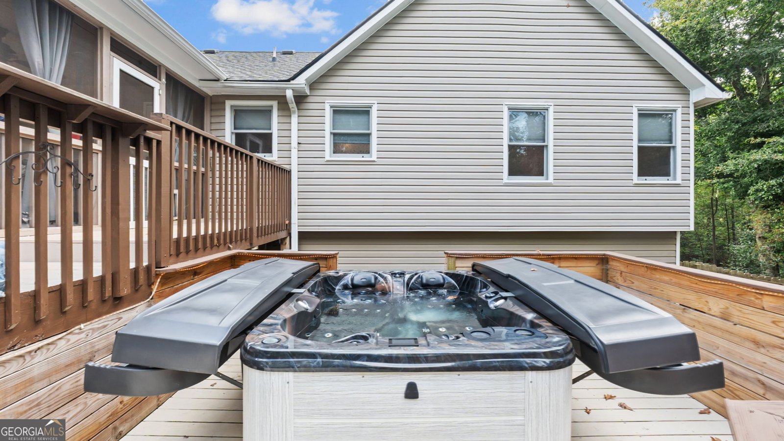 80 Broadlands Drive White - 5