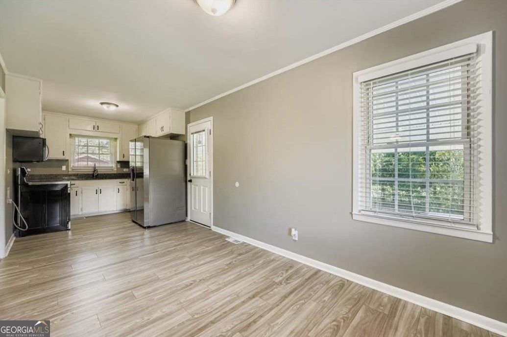 381 Candler Street Winder - 11