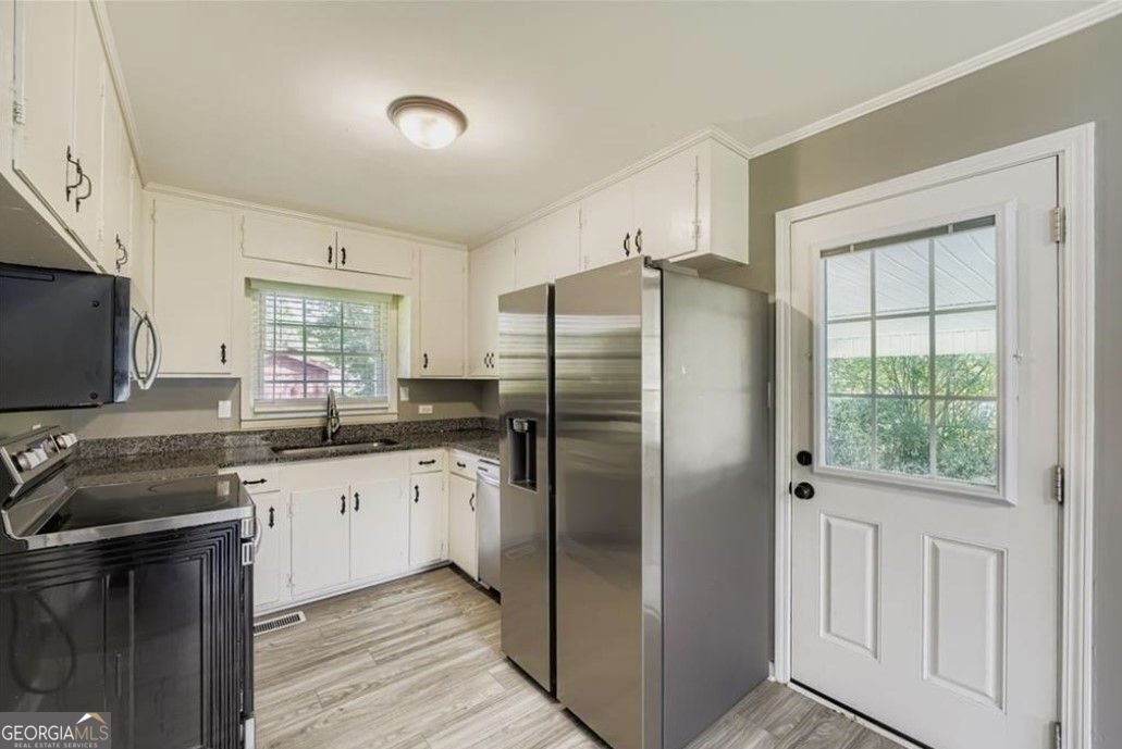 381 Candler Street Winder - 12