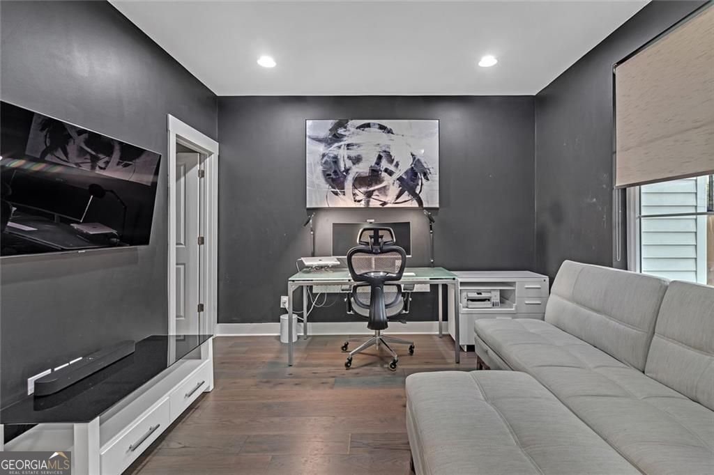 687 Banton Drive Atlanta - 18