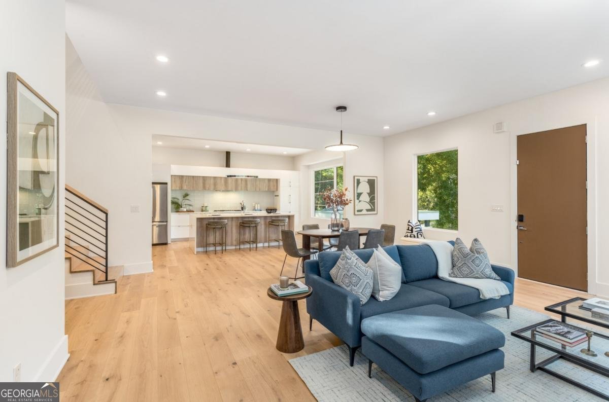 1045 Shepherds Lane Atlanta - 11