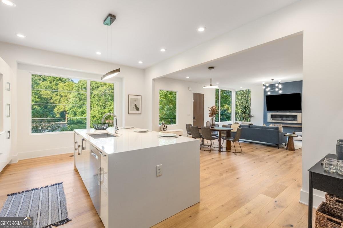 1045 Shepherds Lane Atlanta - 16