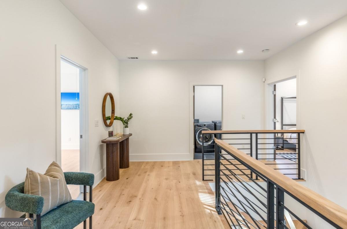 1045 Shepherds Lane Atlanta - 25