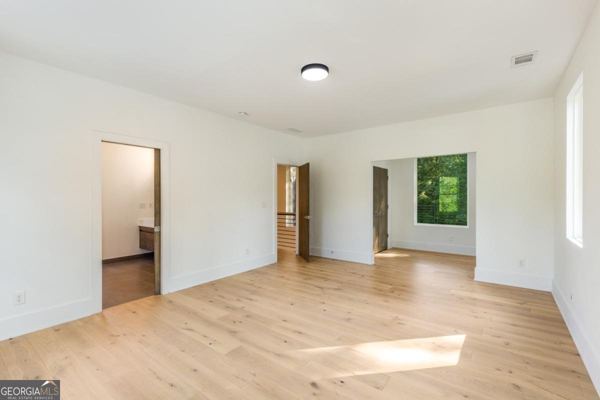 1045 Shepherds Lane Atlanta - 27