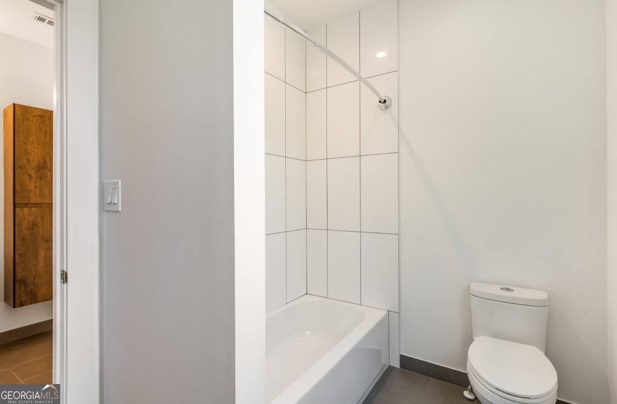 1045 Shepherds Lane Atlanta - 28