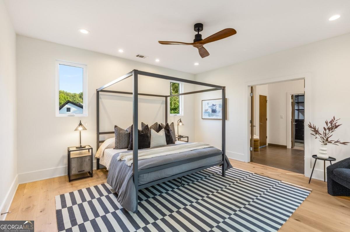 1045 Shepherds Lane Atlanta - 35