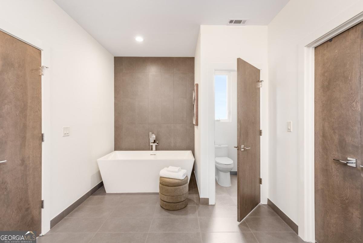 1045 Shepherds Lane Atlanta - 39