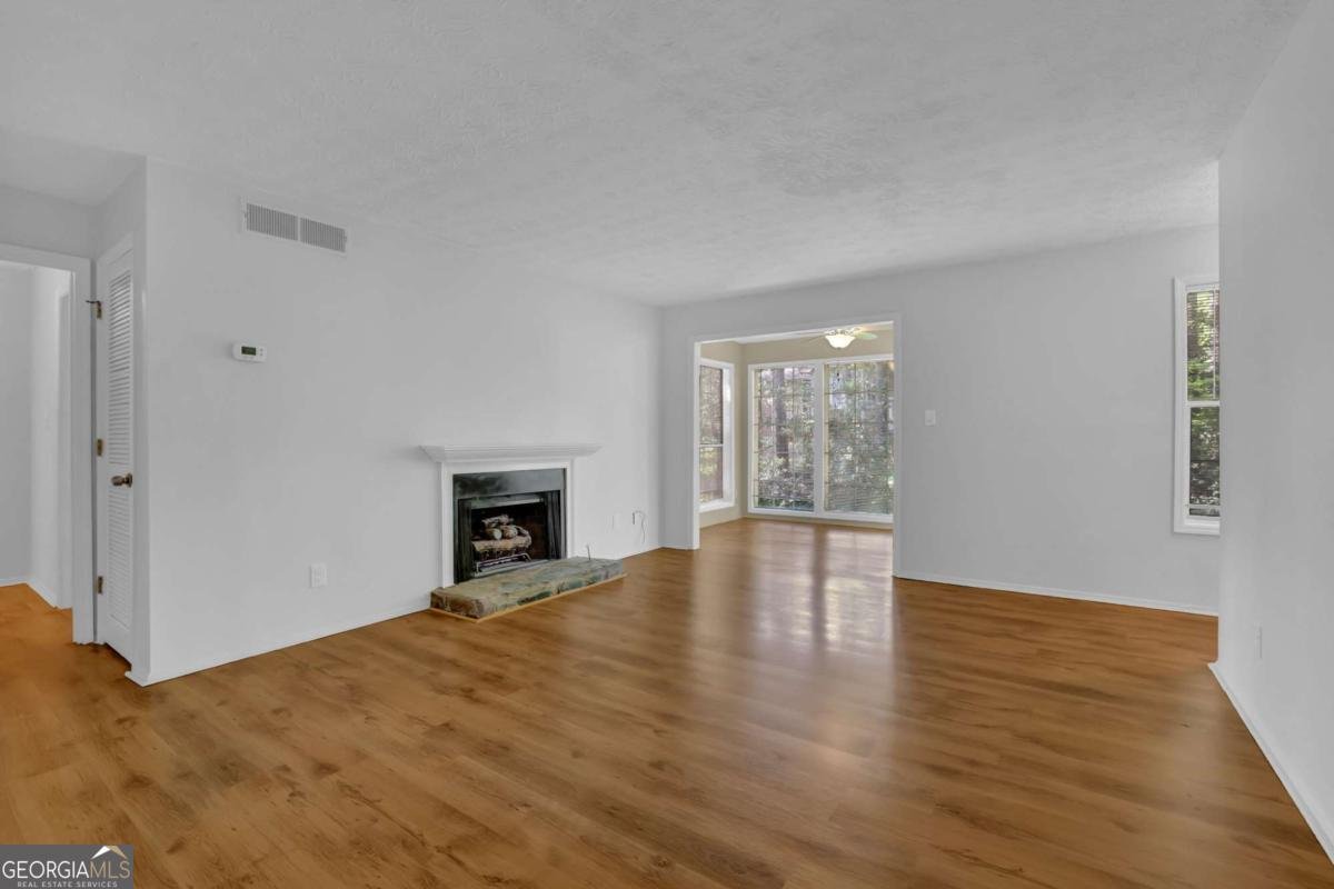 907 Country Park Drive Smyrna - 4