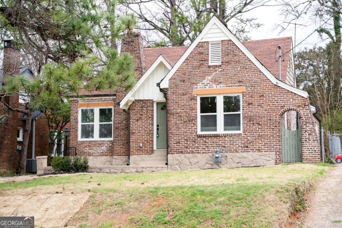 1395 Winburn Drive East Point - 3