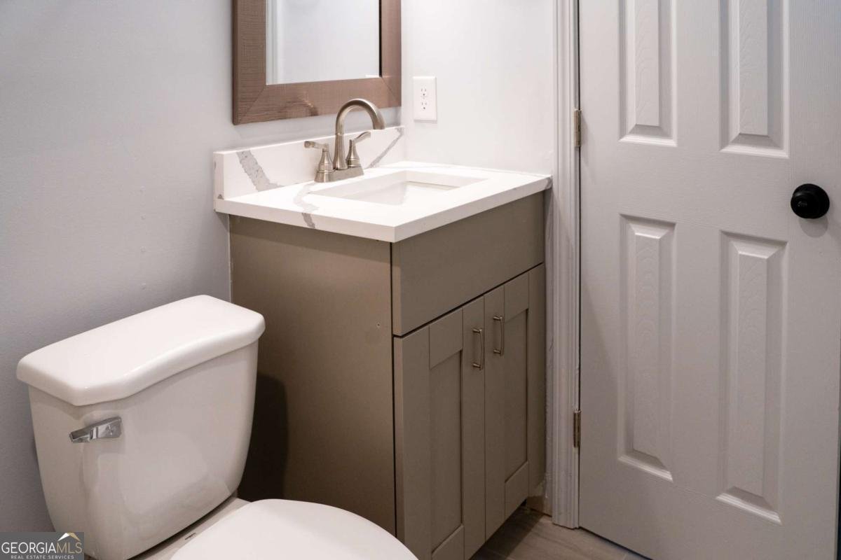 1395 Winburn Drive East Point - 45