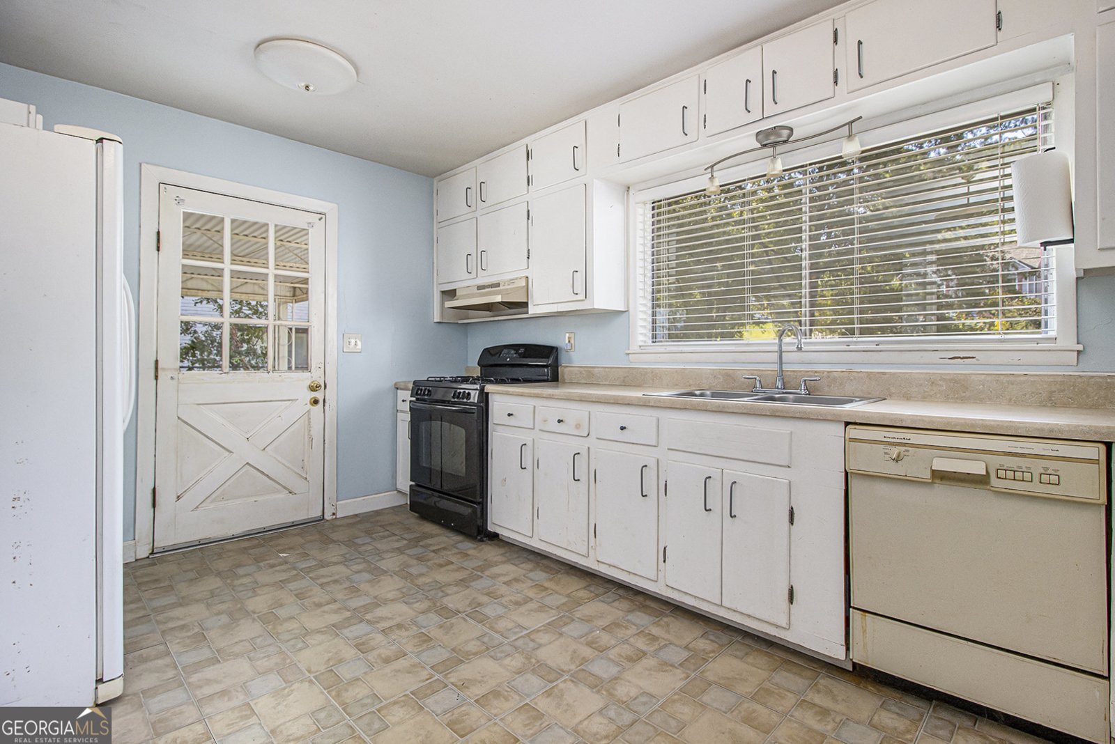 1961 Kenwood Road Smyrna - 11