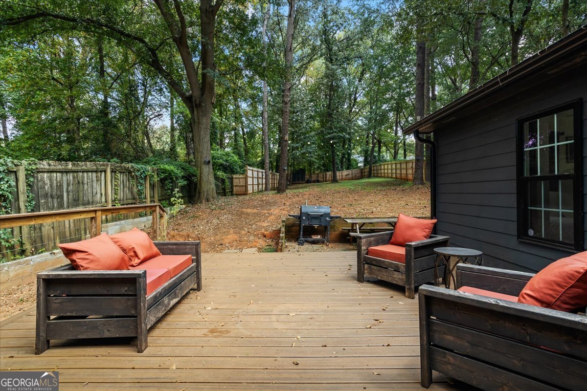 410 Wilkinson Drive Atlanta - 18
