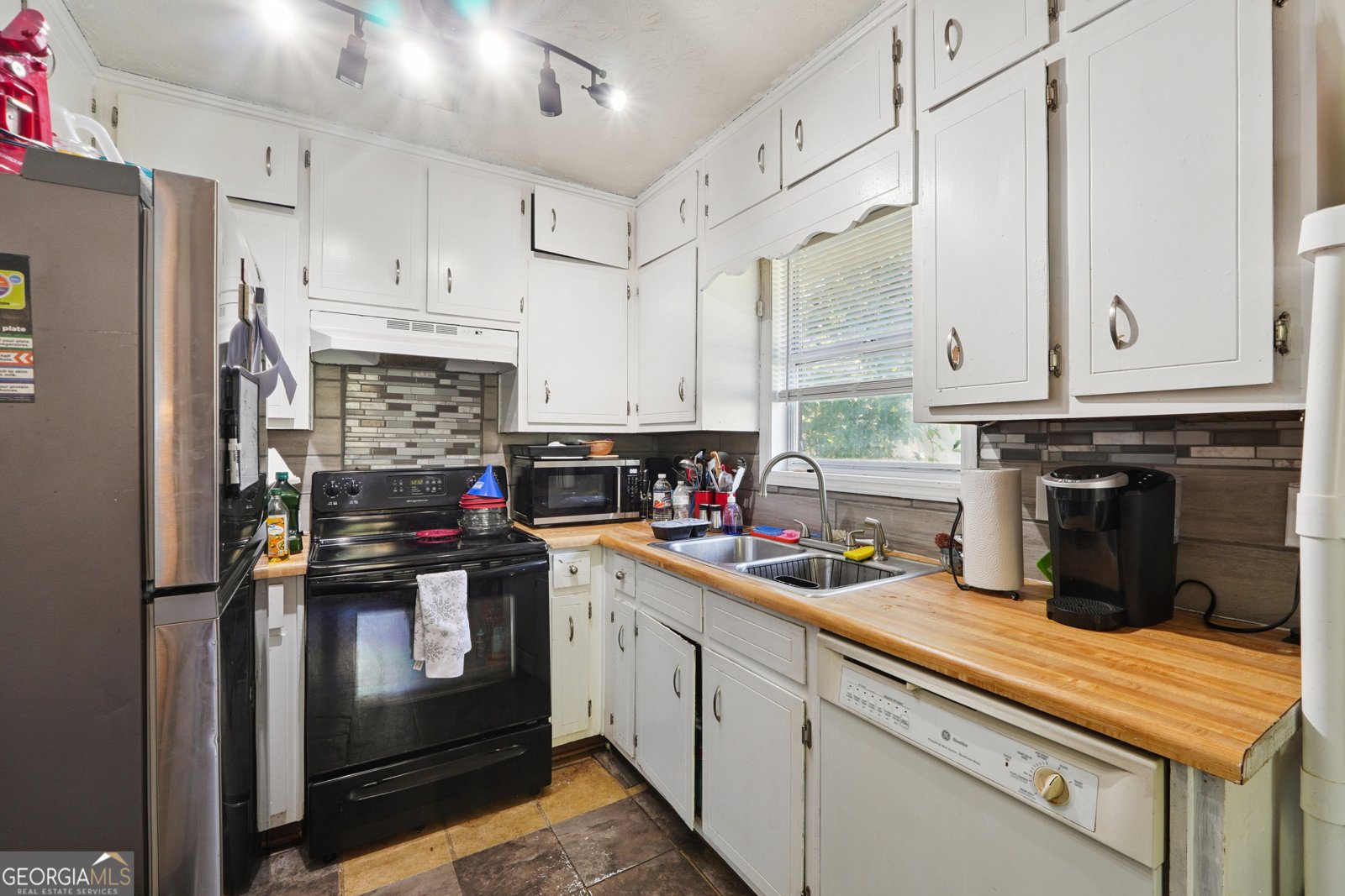 2232 Hightrail Court Dekalb - 10