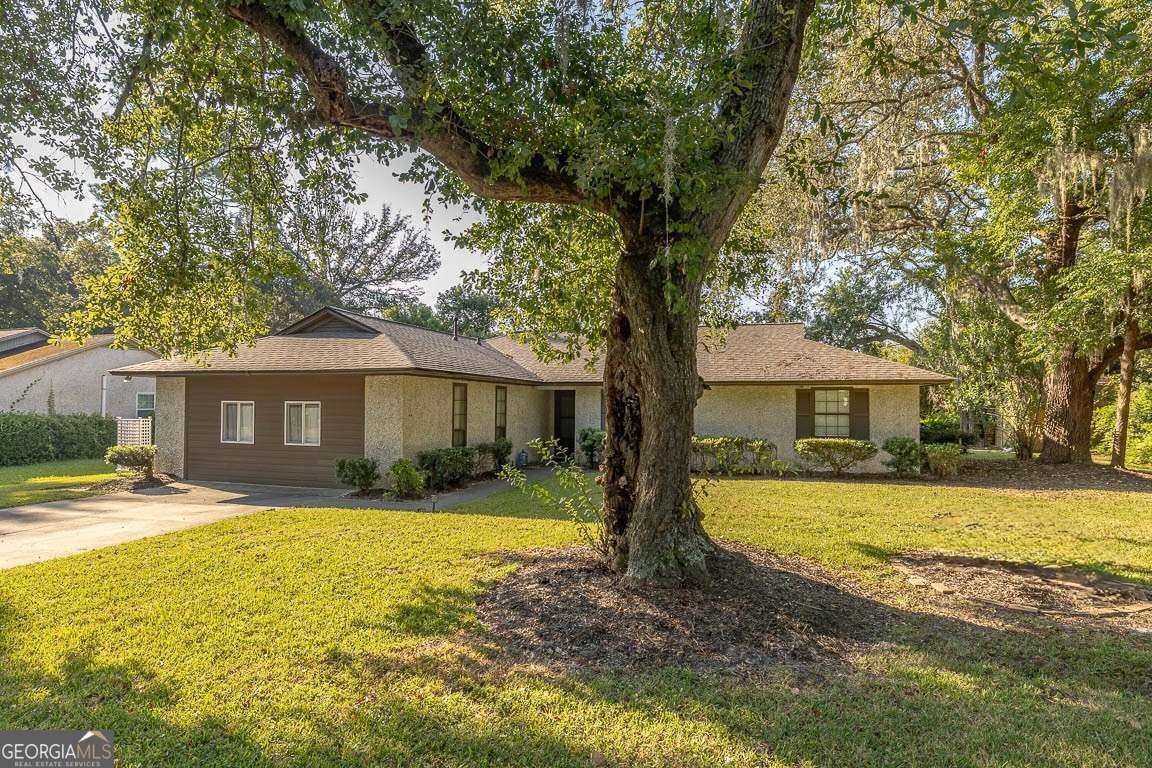 126 Lake View Circle Brunswick - 18