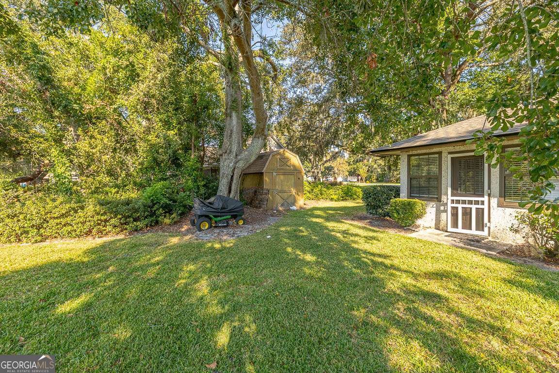 126 Lake View Circle Brunswick - 22