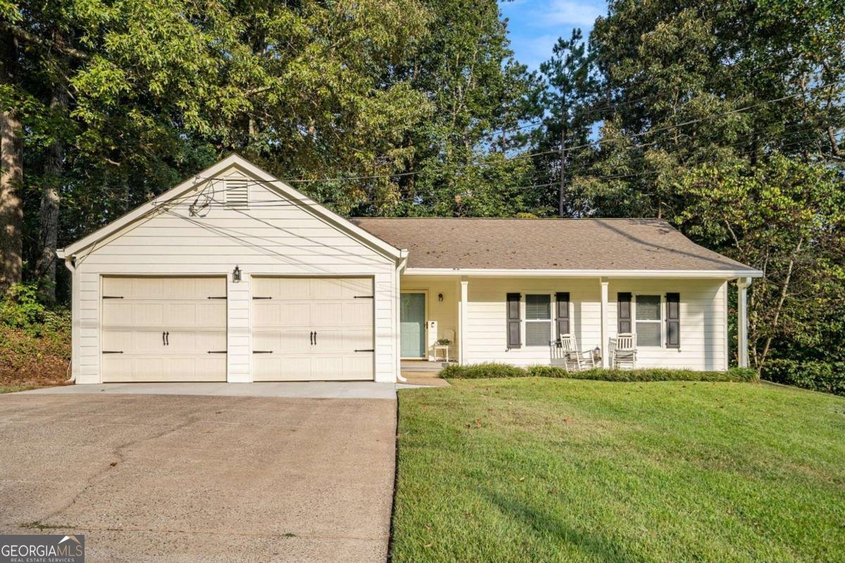 204 Colemans Bluff Drive Woodstock - 1