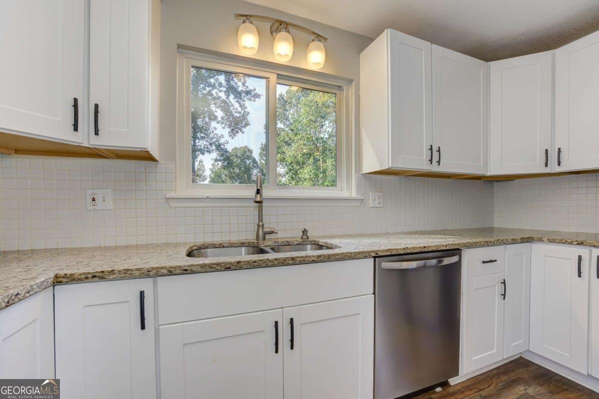 2583 Kingsley Drive Marietta - 1