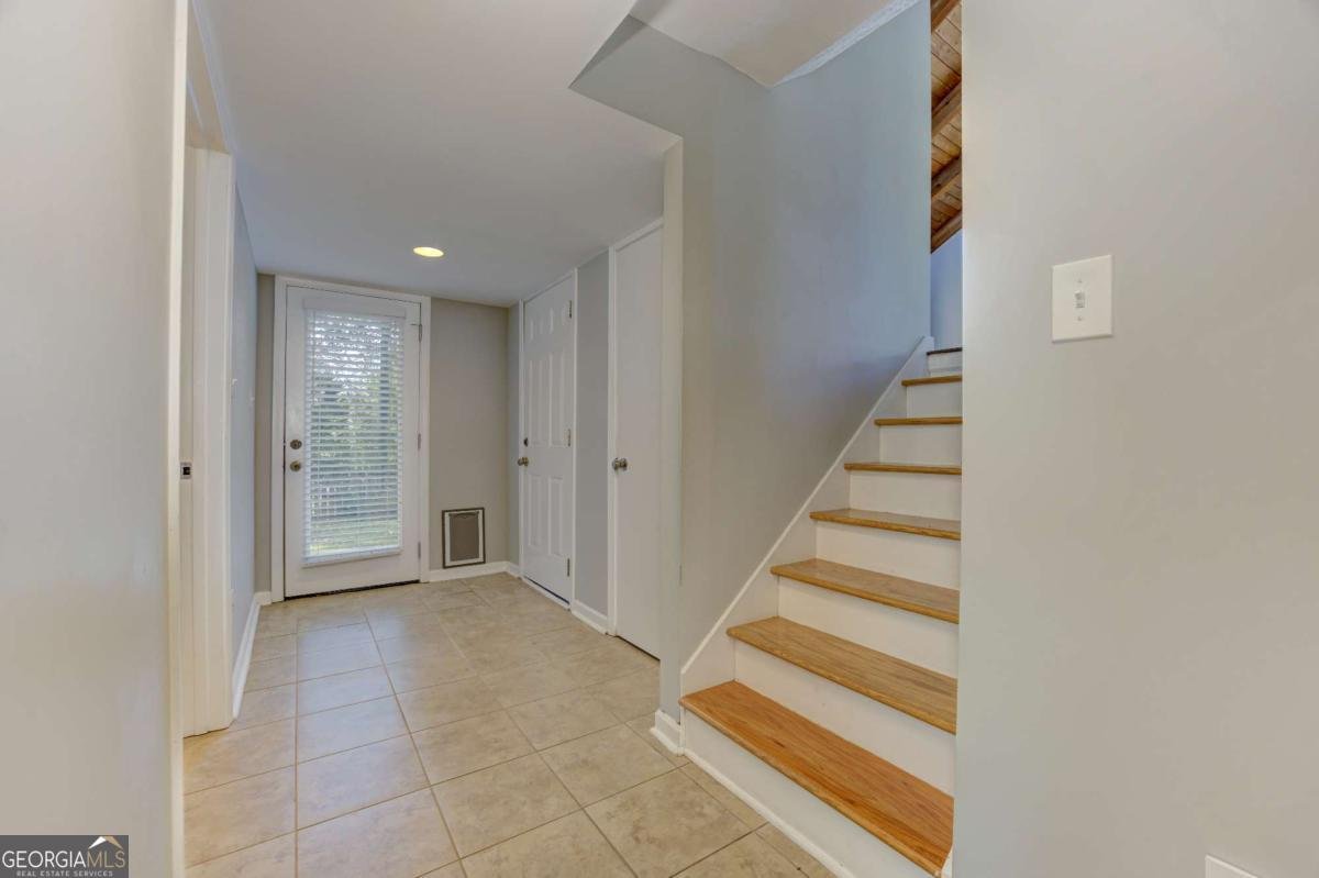 2583 Kingsley Drive Marietta - 19