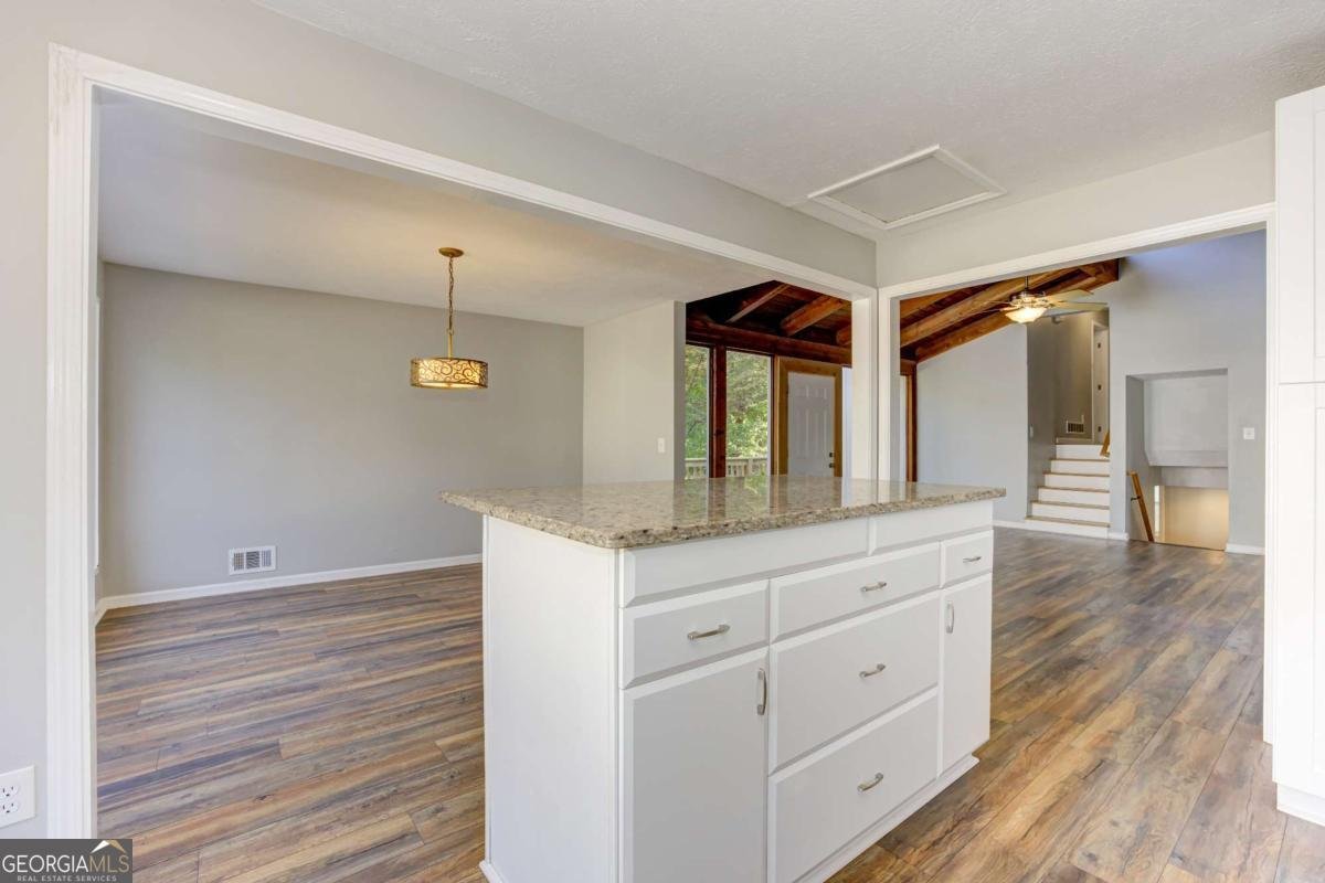 2583 Kingsley Drive Marietta - 5
