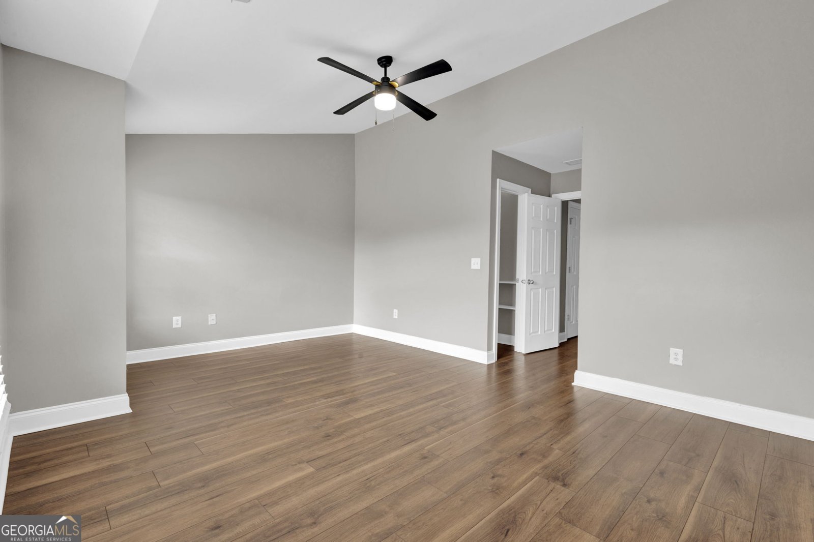 6034 Bayrose Circle East Point - 12