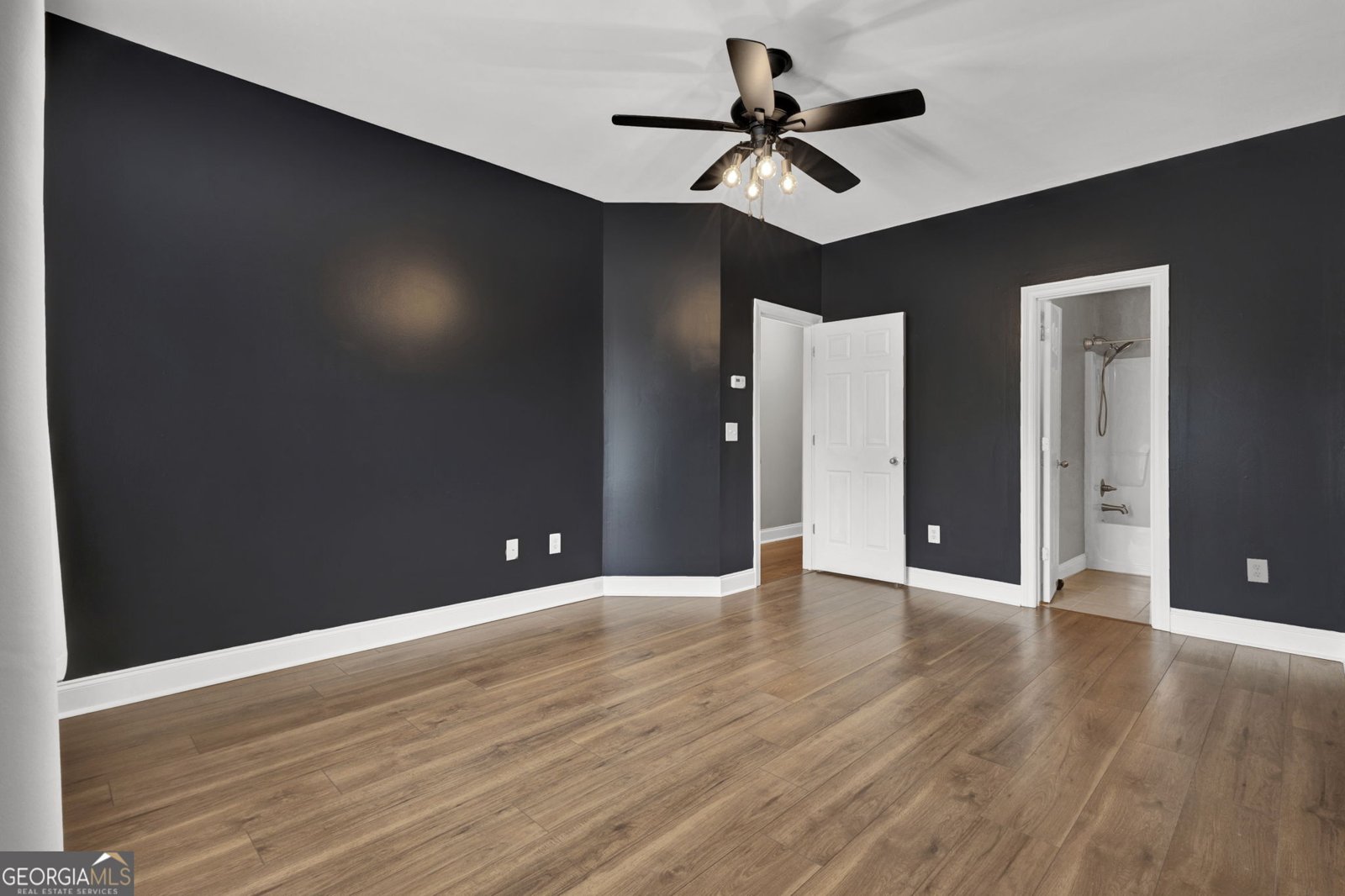 6034 Bayrose Circle East Point - 18