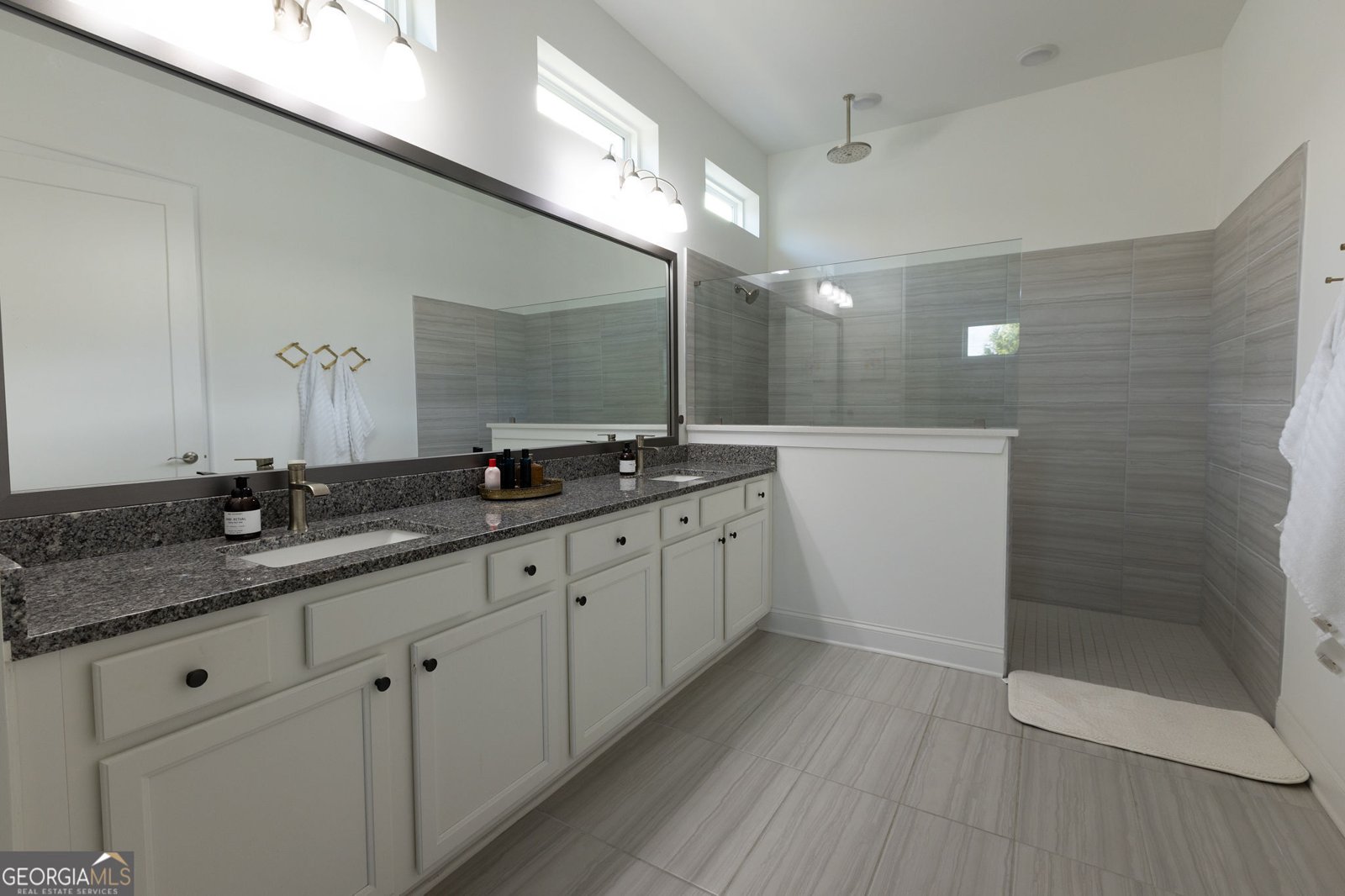 6821 Bungalow Road Flowery Branch - 1
