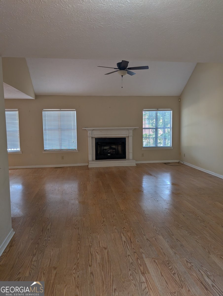 224 Old Pond Road Lagrange - 8