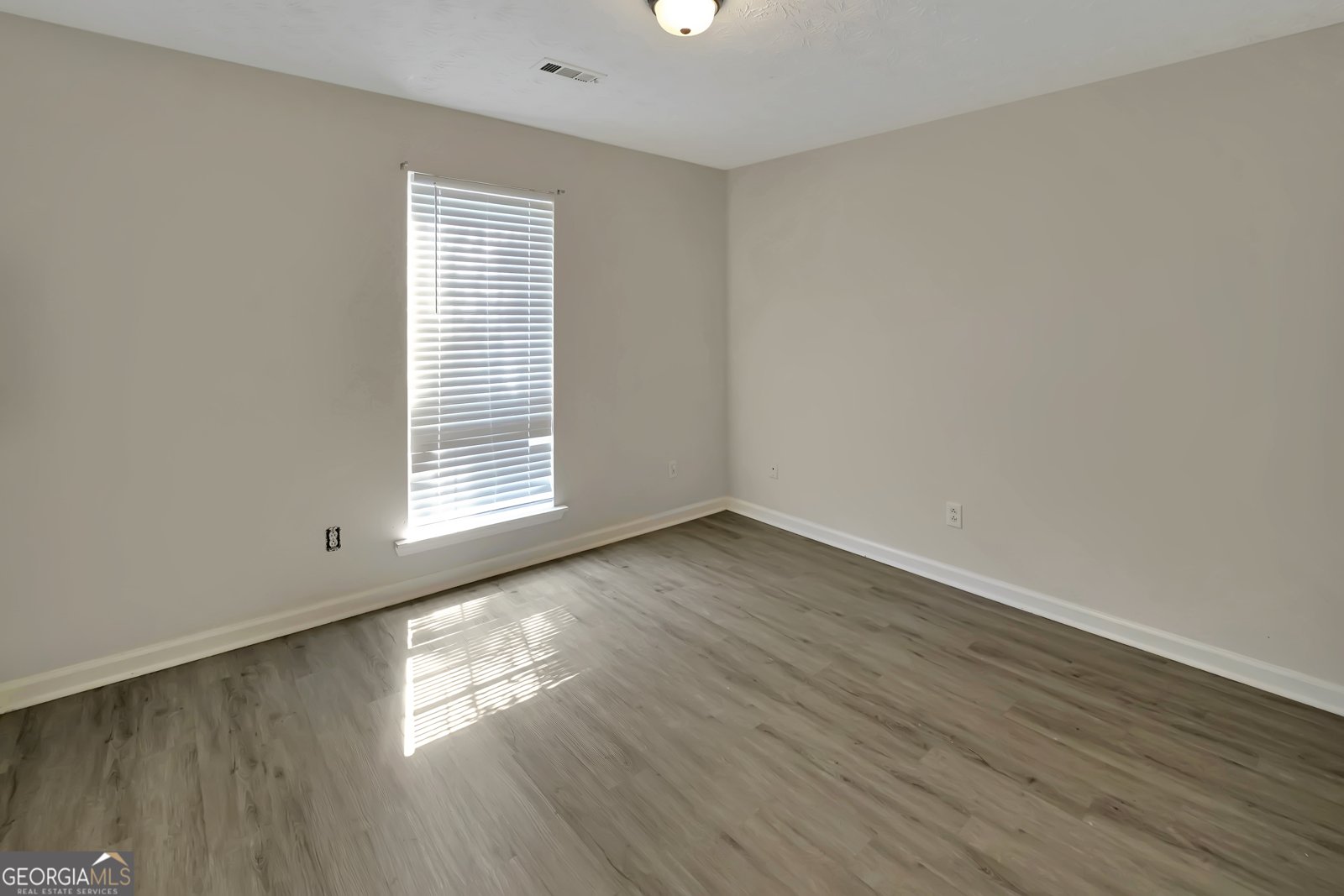 107 Woodridge Drive Stockbridge - 11