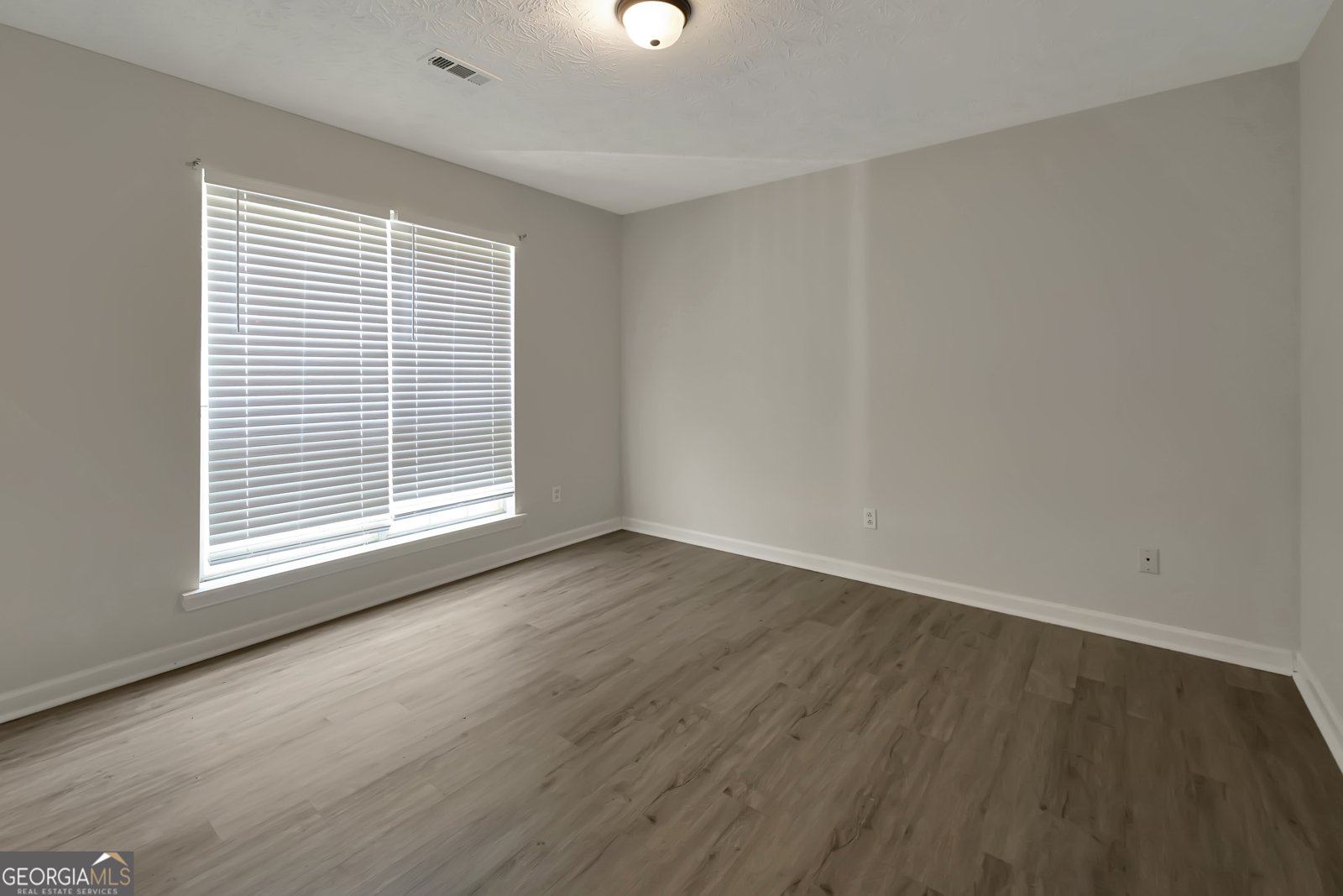 107 Woodridge Drive Stockbridge - 4