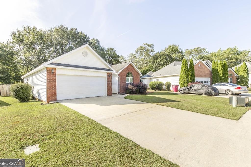 208 Sunnymeade Drive Warner Robins - 2