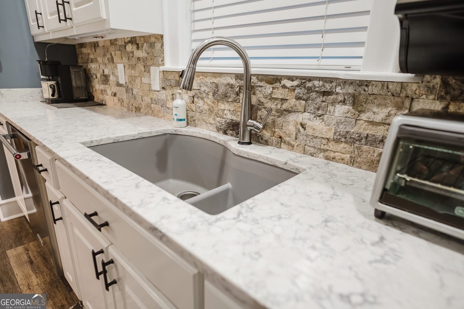 410 Country Kitchen Road Barnesville - 48