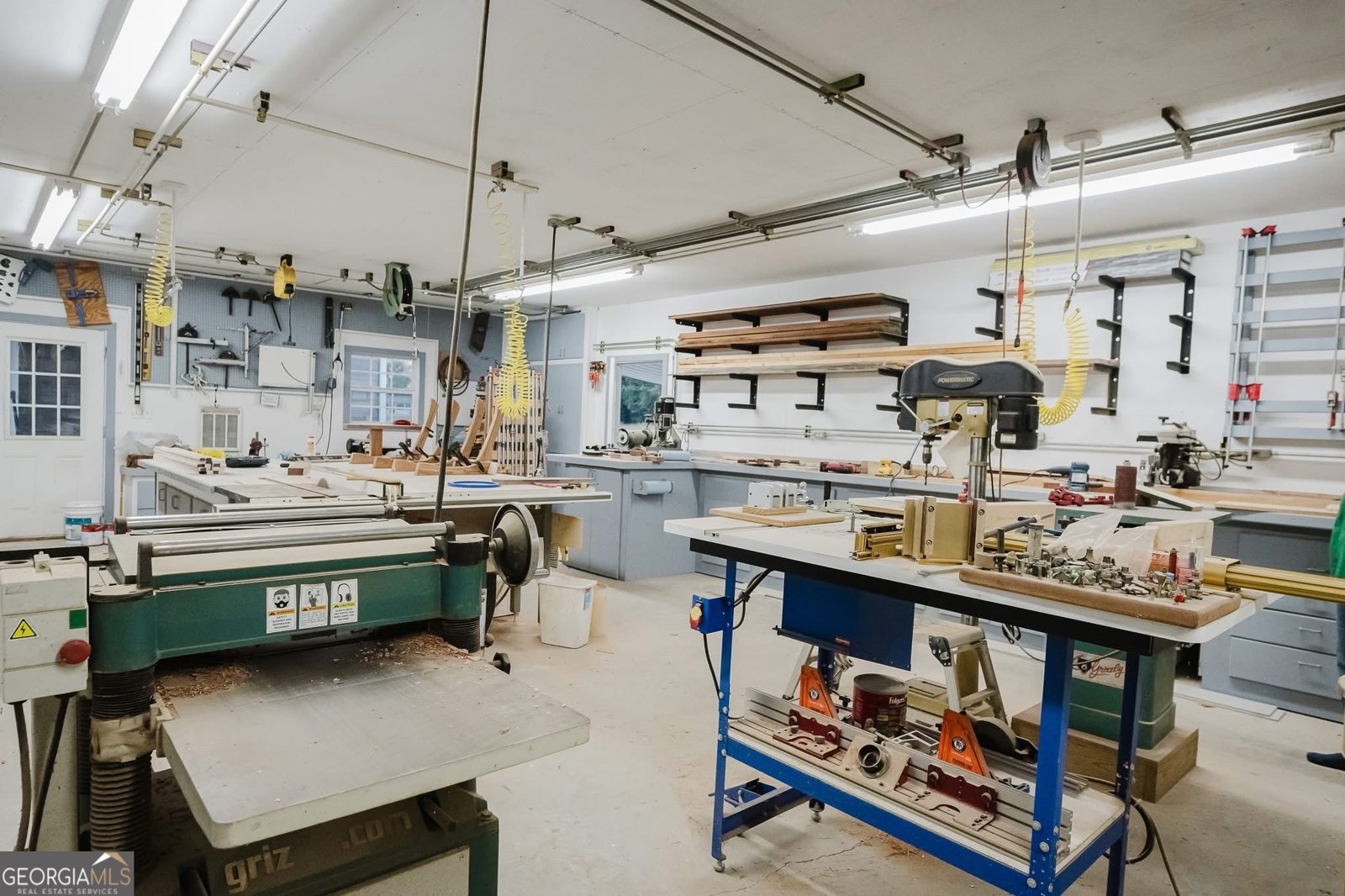 410 Country Kitchen Road Barnesville - 56