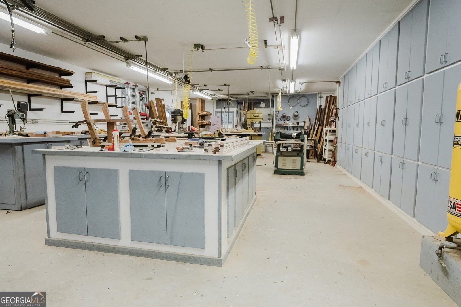 410 Country Kitchen Road Barnesville - 59