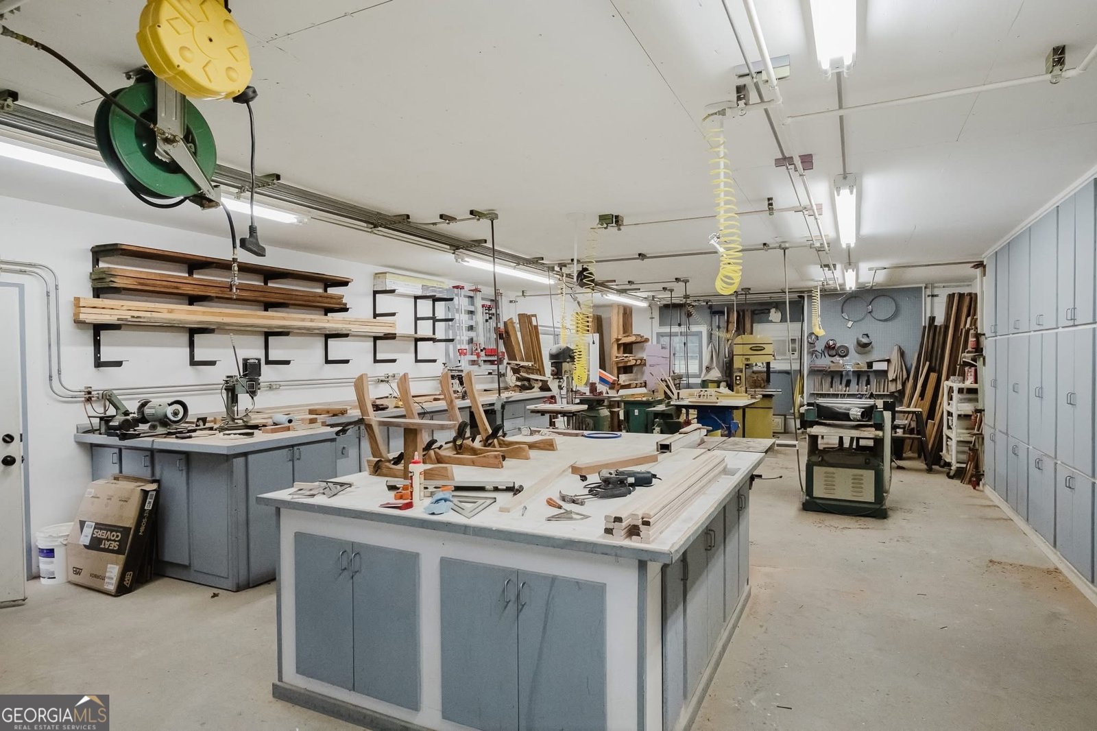 410 Country Kitchen Road Barnesville - 60