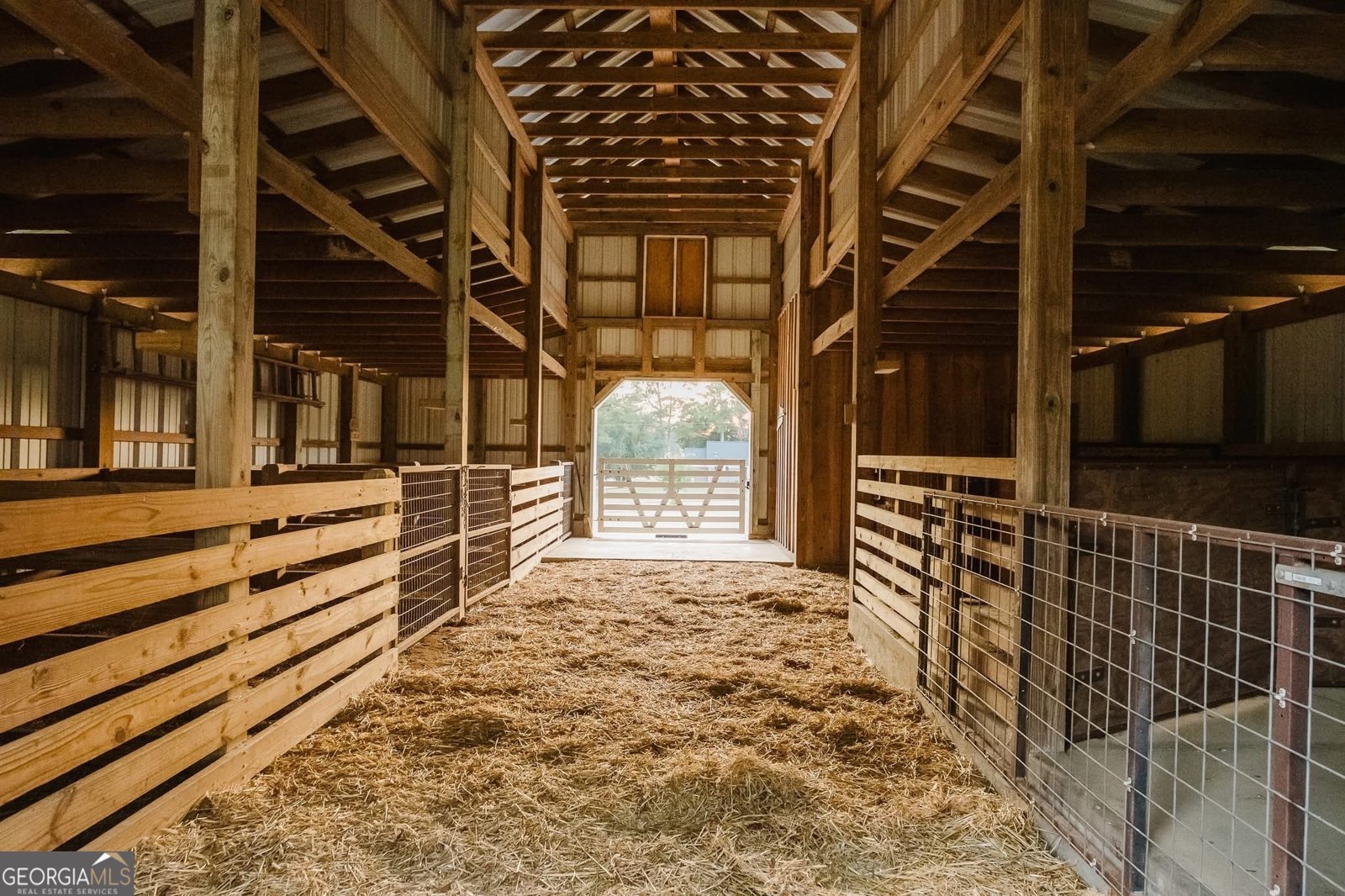 410 Country Kitchen Road Barnesville - 65