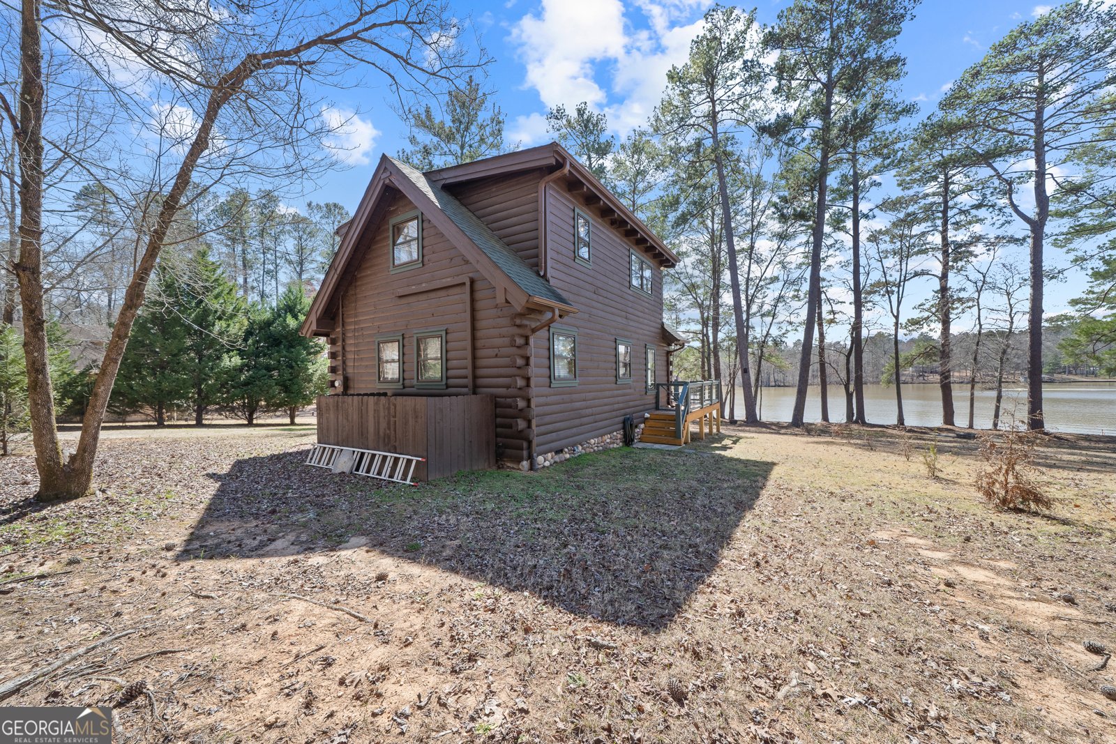 5020 Lakecrest Drive Sparta - 38