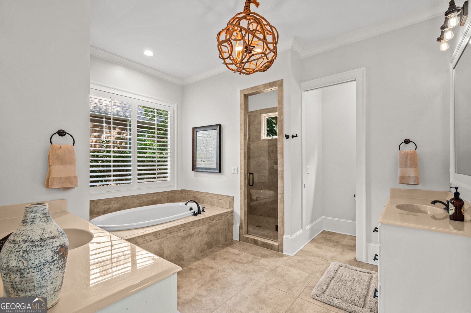 1061 Clearwater Drive White Plains - 10