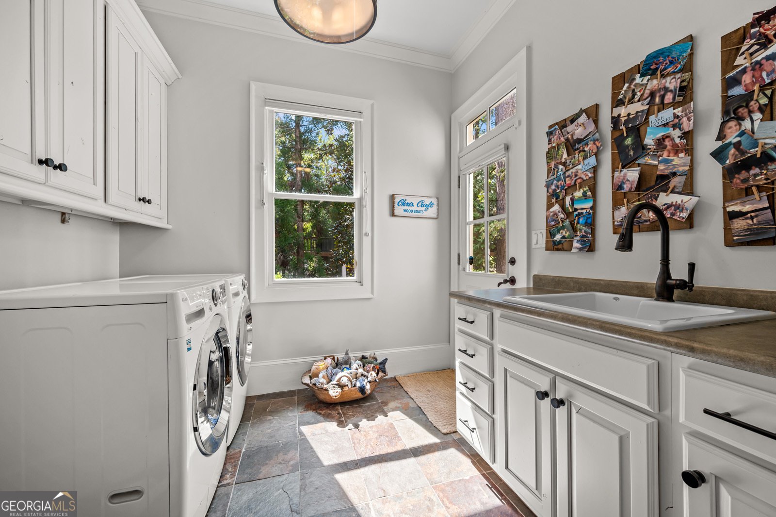 1061 Clearwater Drive White Plains - 2