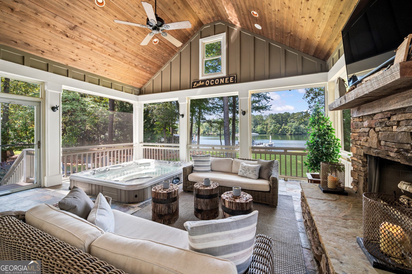 1061 Clearwater Drive White Plains - 35