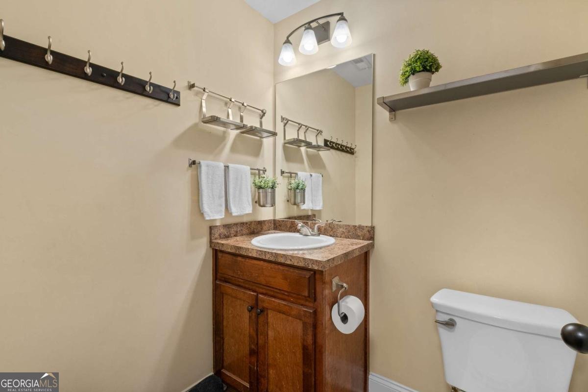 5458 Latham Manor Drive Gainesville - 22