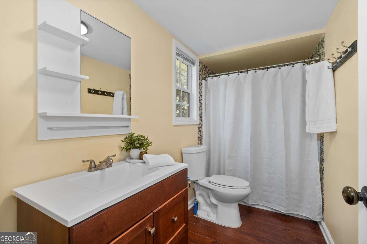 5458 Latham Manor Drive Gainesville - 30