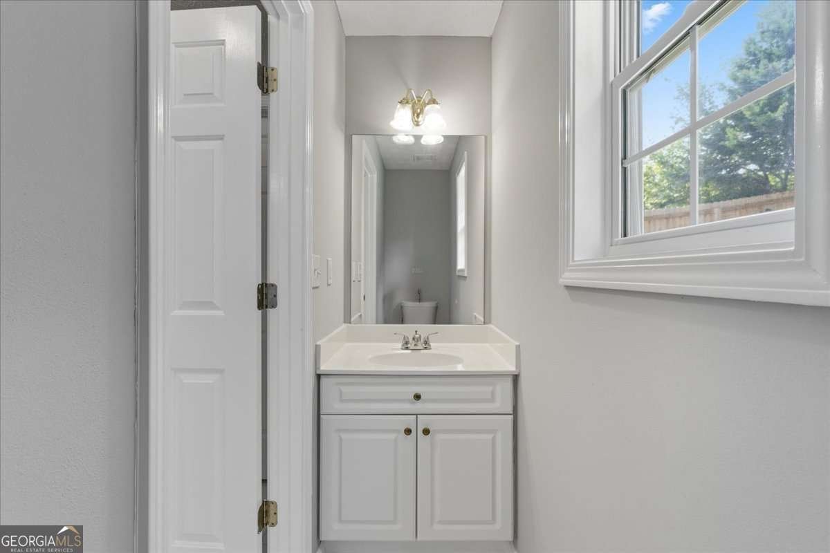 922 MADISON TRACE Court Lawrenceville - 34