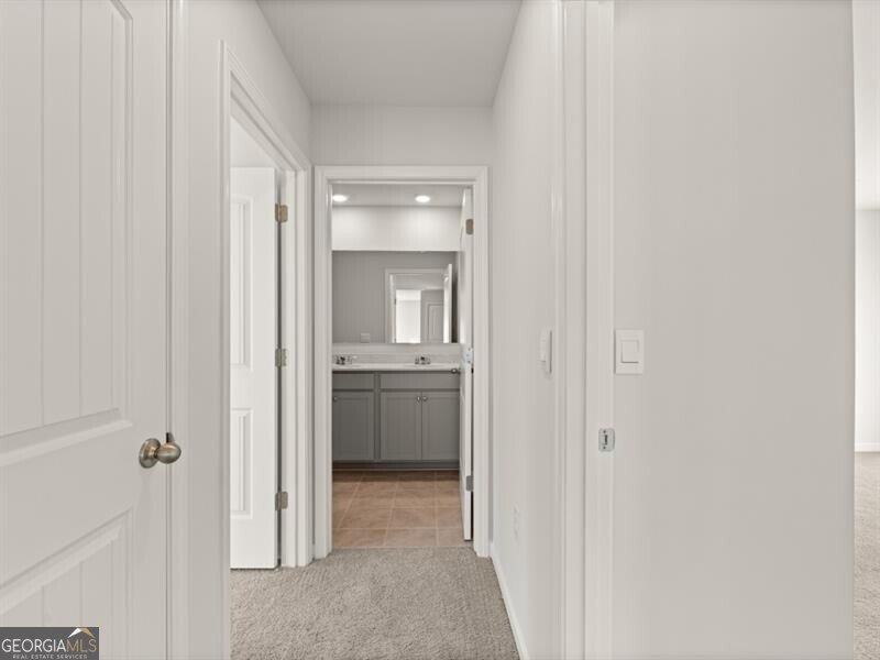 4052 Peregrine Way Gainesville - 27
