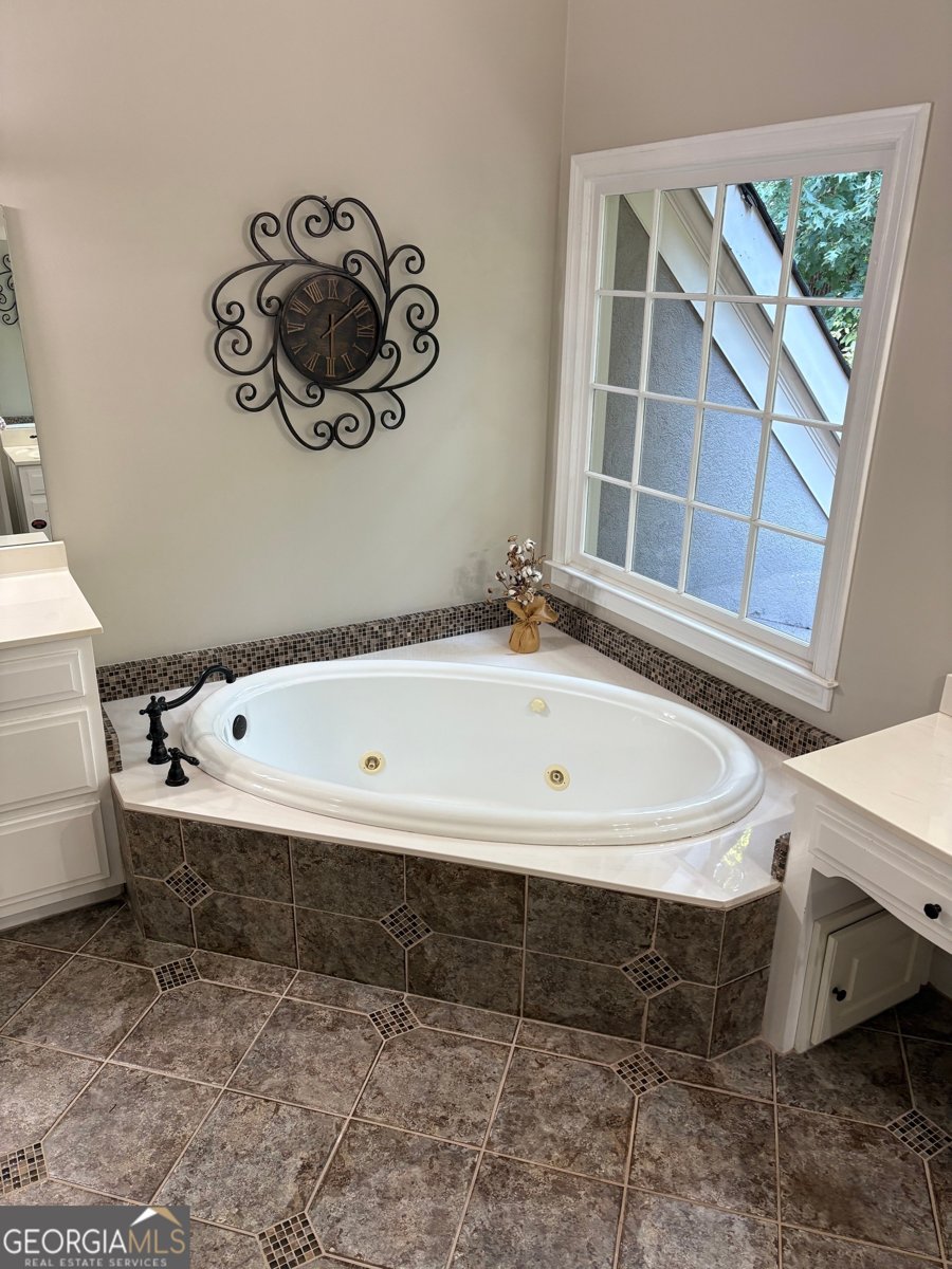 10325 Oxford Mill Circle Johns Creek - 6