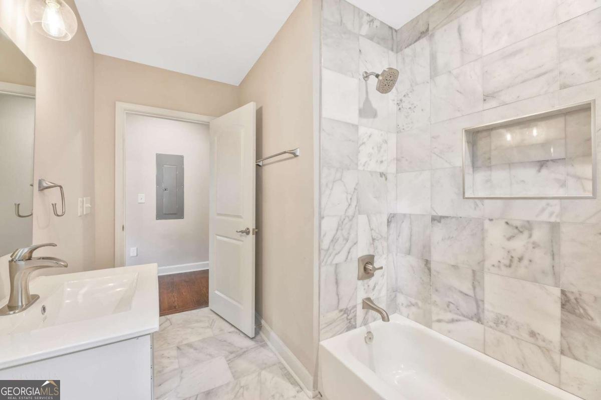 1776 Temple Avenue College Park - 10
